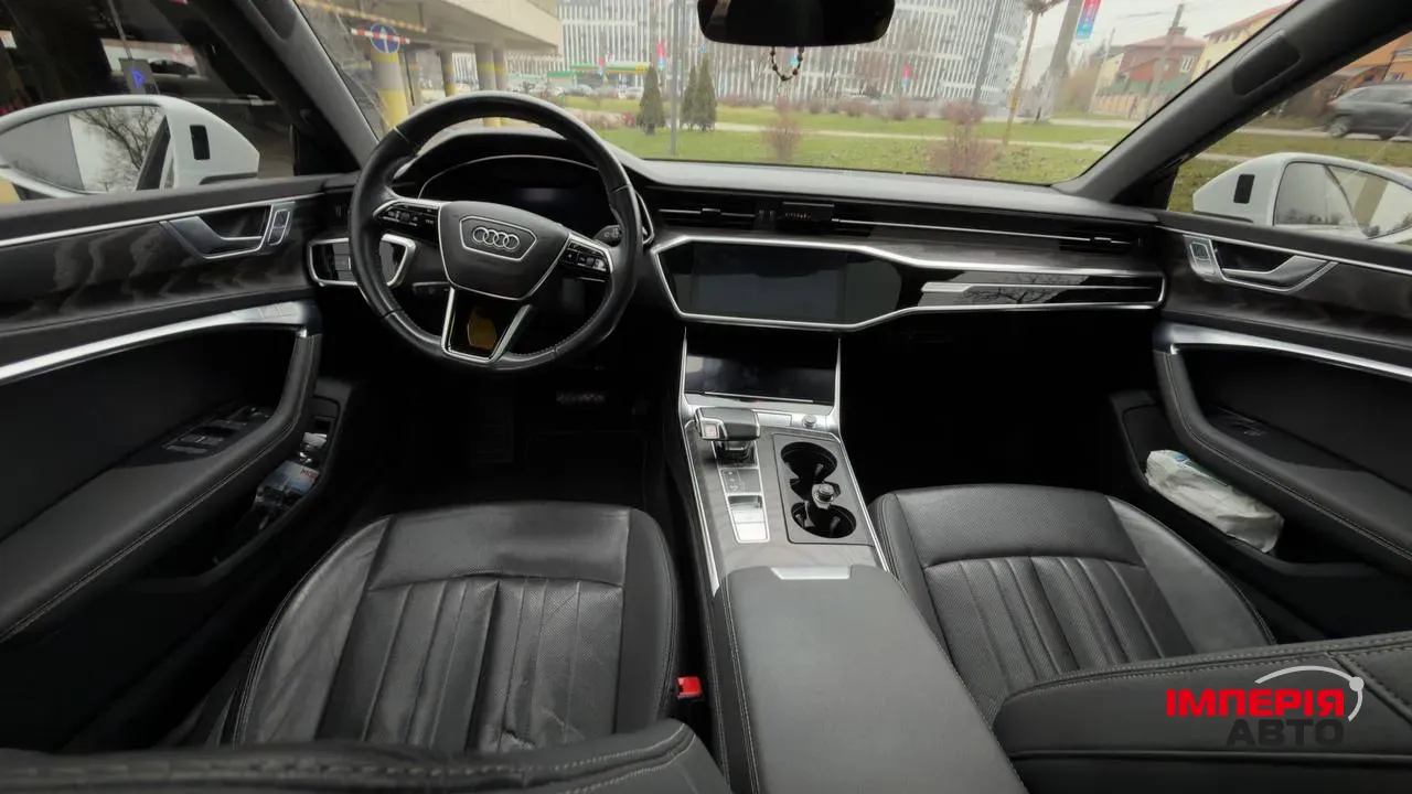 Audi A7 - фото 12