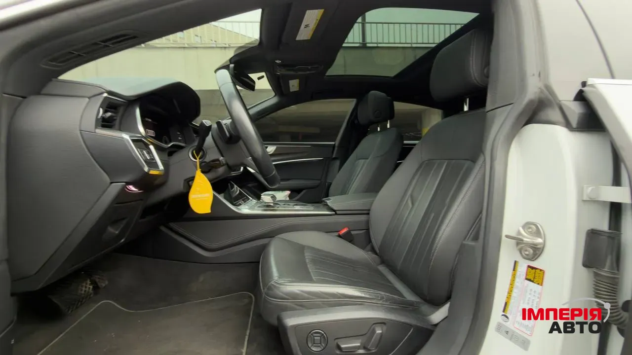 Audi A7 - фото 7