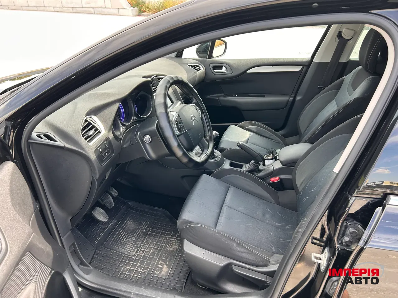 Citroen C4 - фото 11