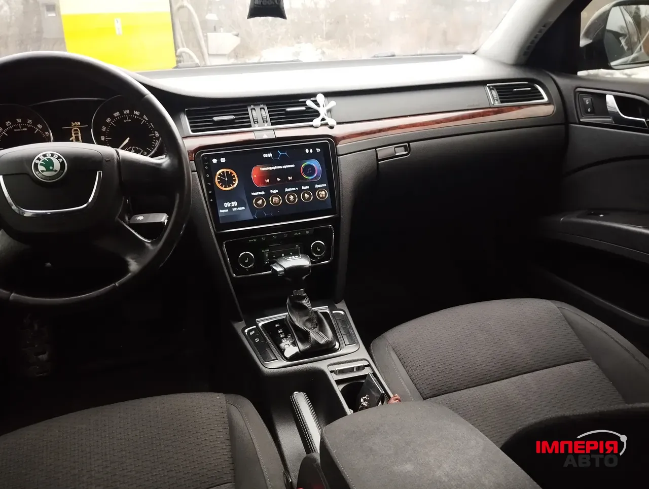 Skoda Superb - фото 12