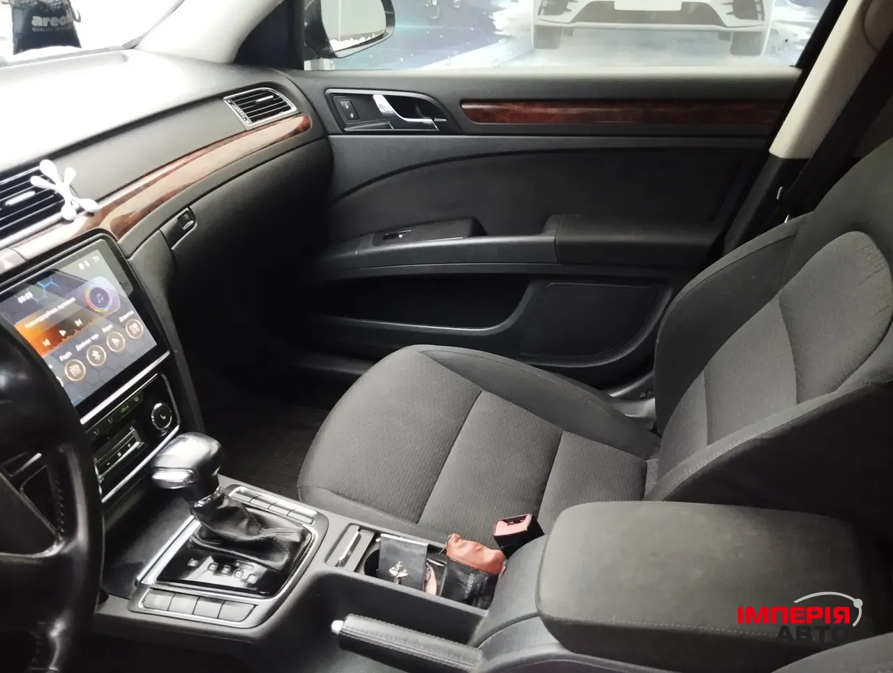 Skoda Superb - фото 13