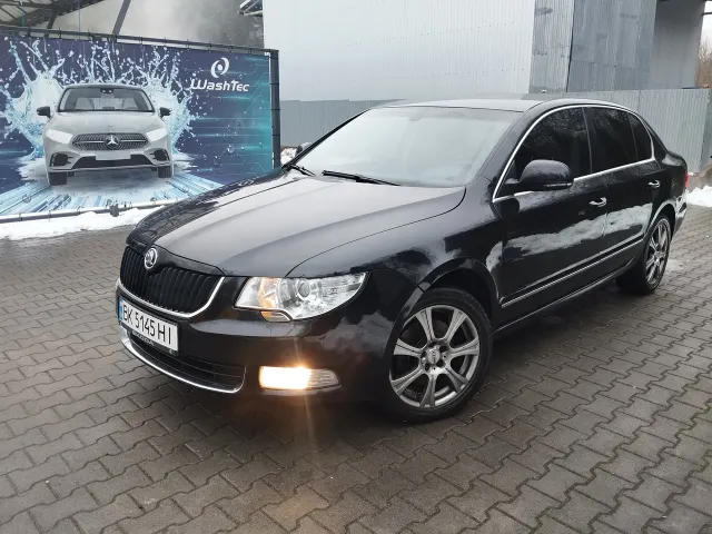 Skoda Superb - фото 1