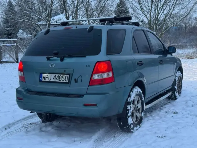 Kia Sorento - фото 4