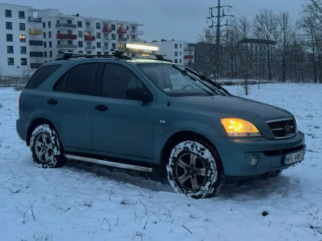 Kia Sorento - фото 3