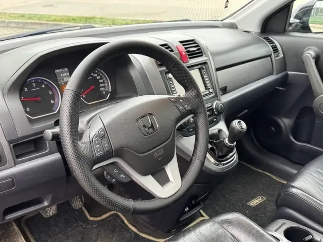 Honda CR-V - фото 5