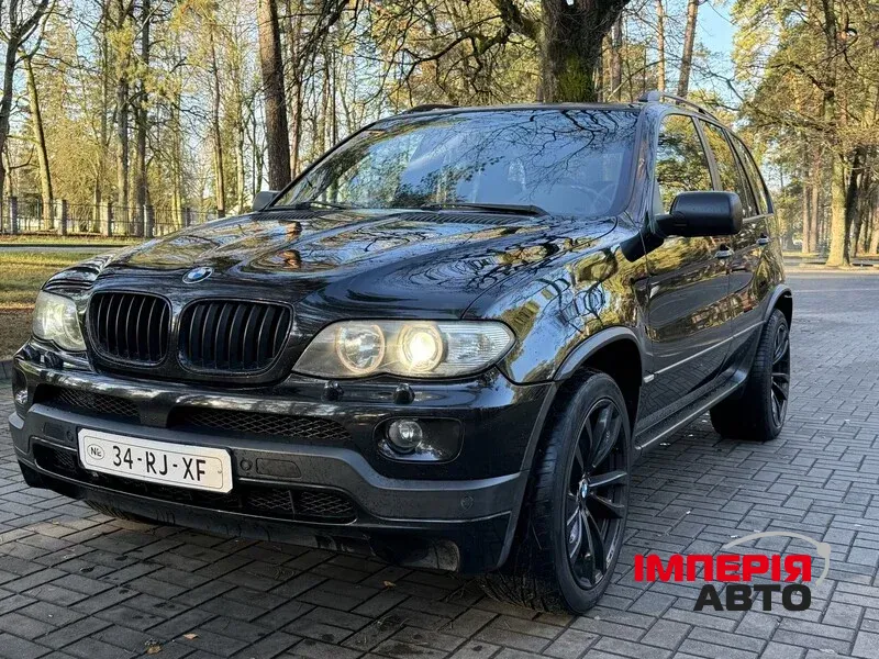 BMW X5 - фото 1
