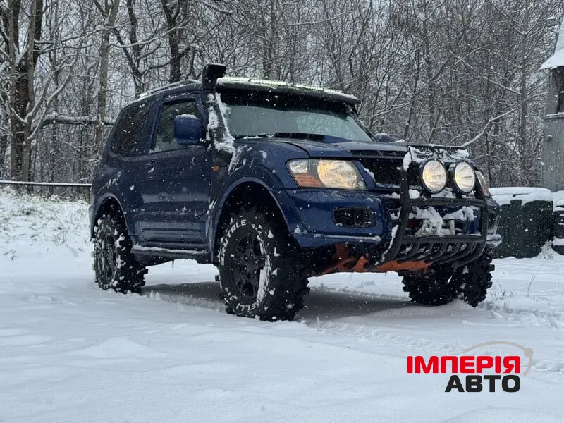 Mitsubishi Pajero - фото 8