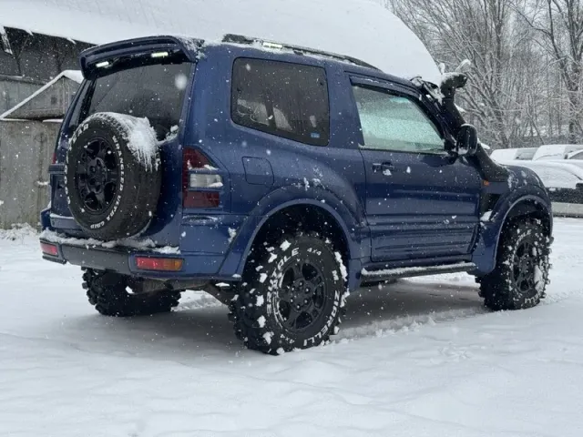 Mitsubishi Pajero - фото 5