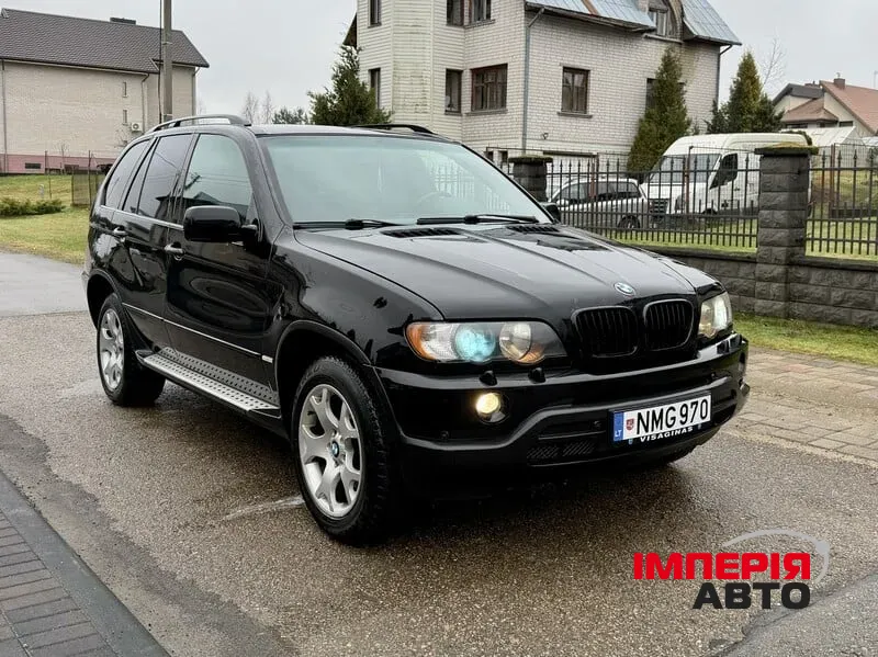 BMW X5 - фото 1