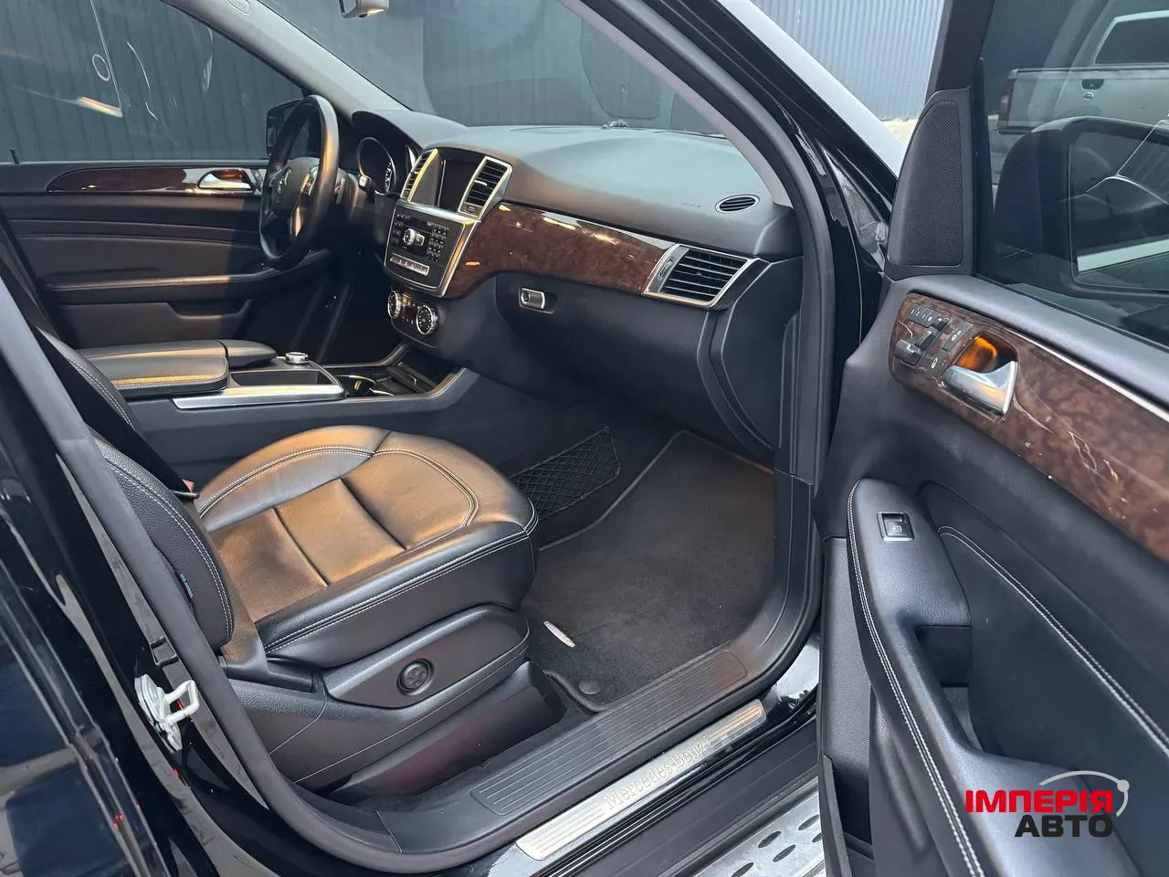 Mercedes-Benz M-Класс - фото 7