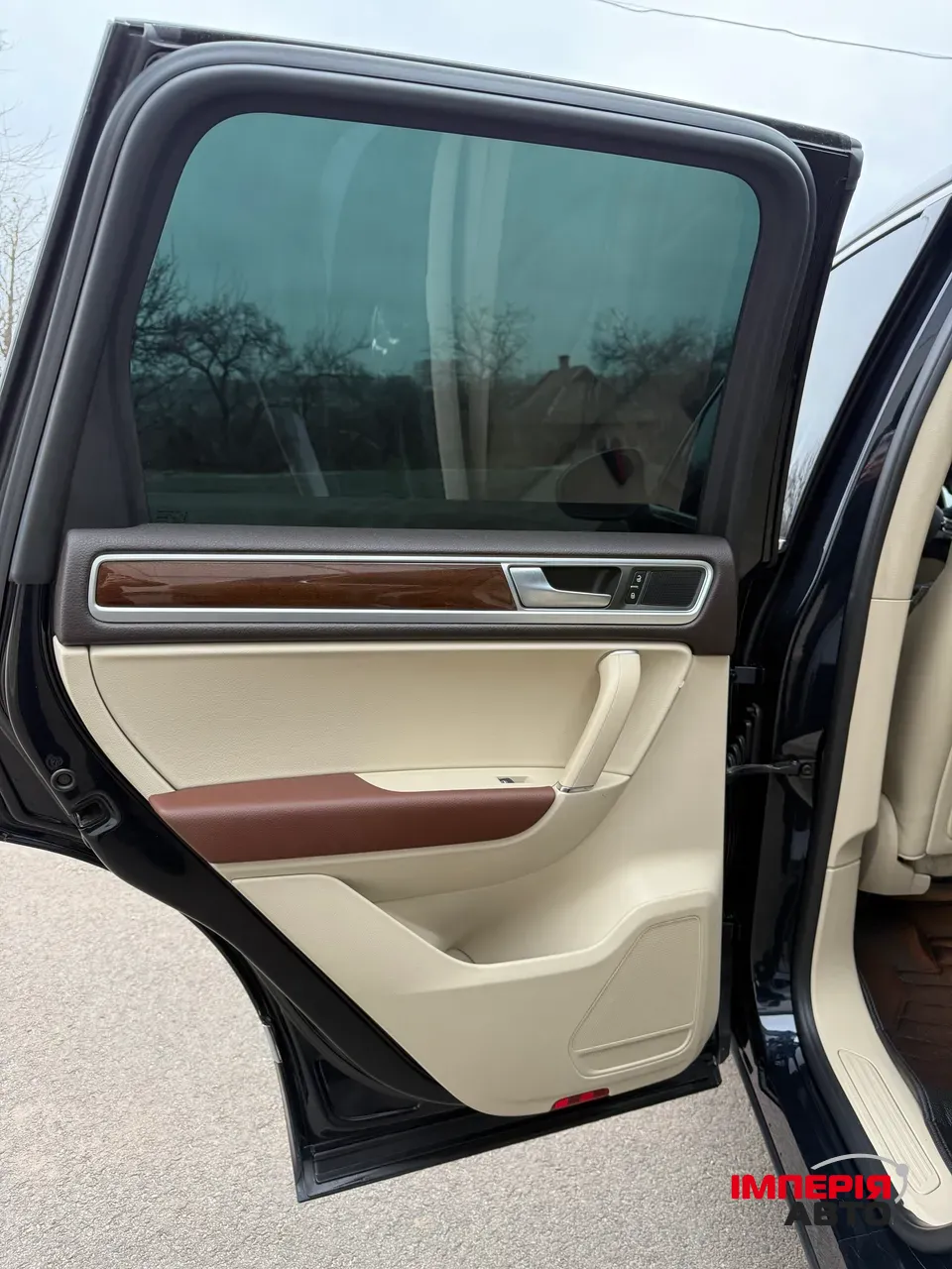 Volkswagen Touareg - фото 11