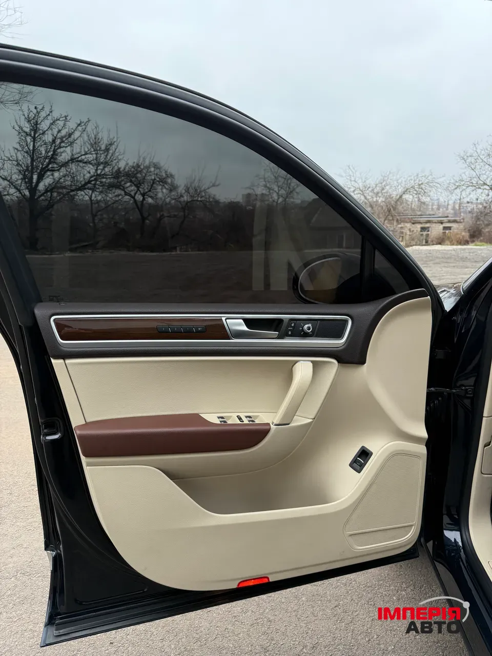 Volkswagen Touareg - фото 14