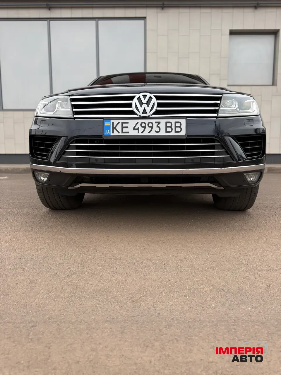 Volkswagen Touareg - фото 2