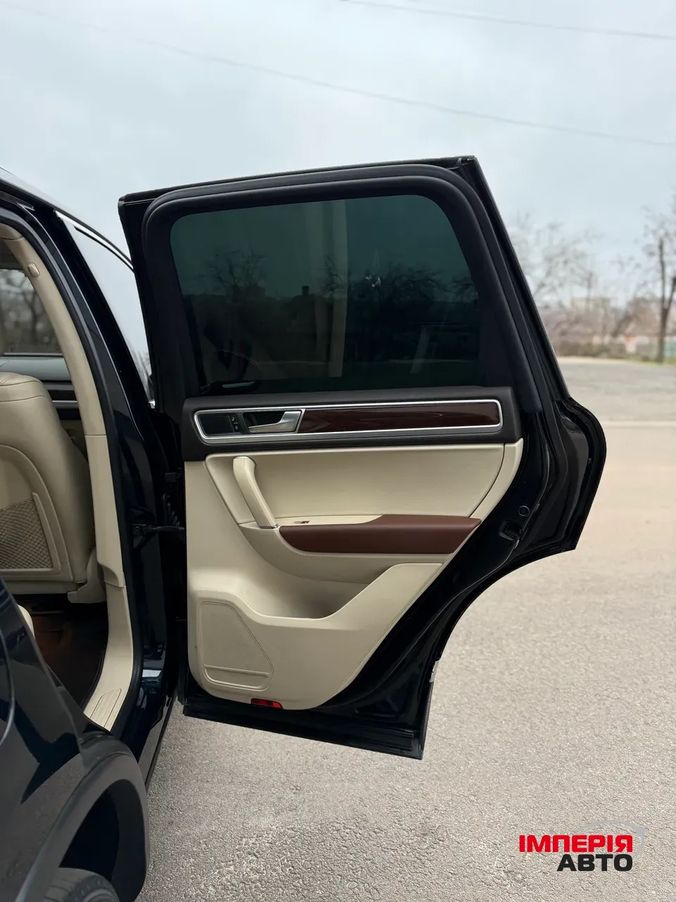 Volkswagen Touareg - фото 9