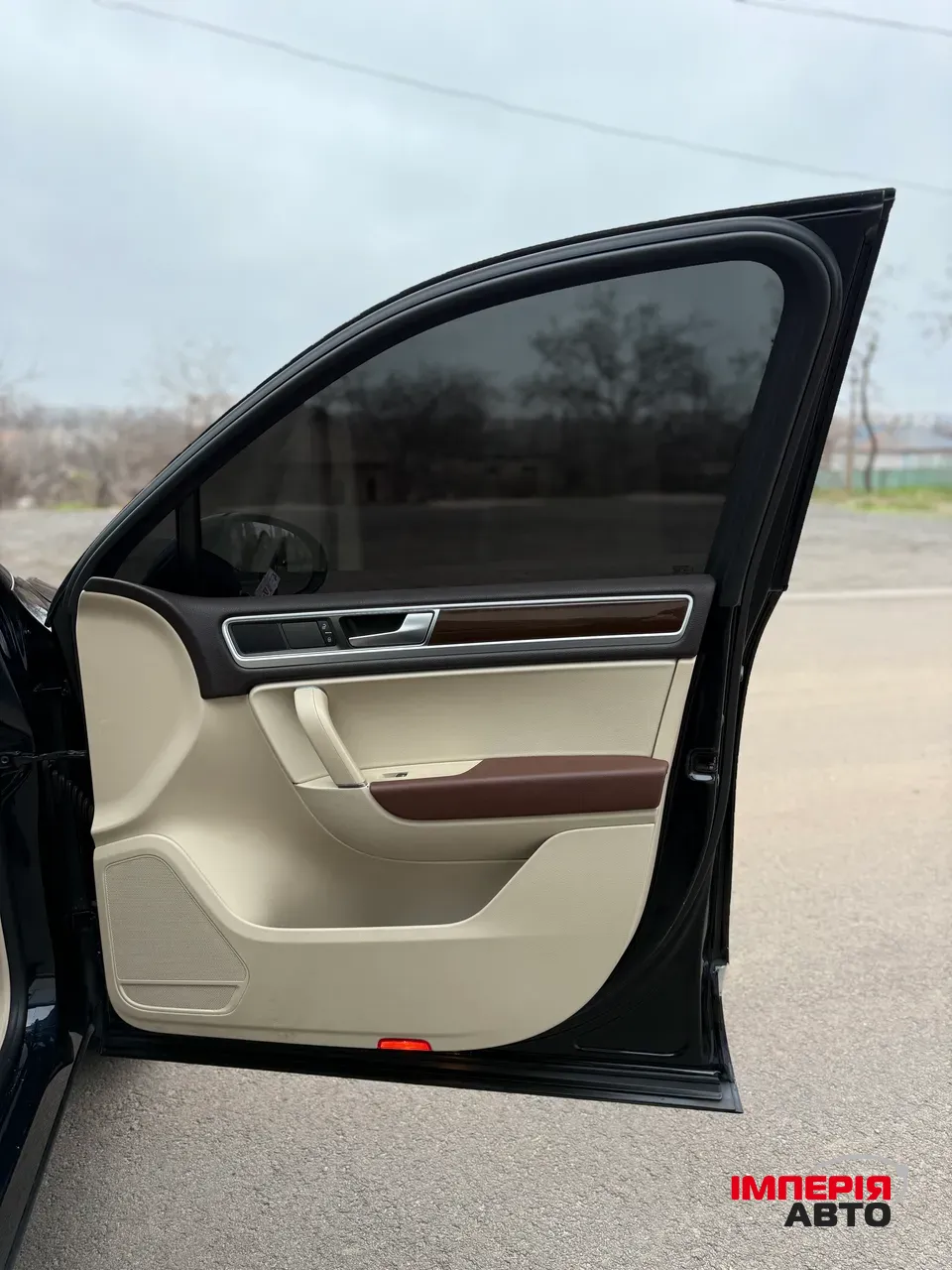 Volkswagen Touareg - фото 7