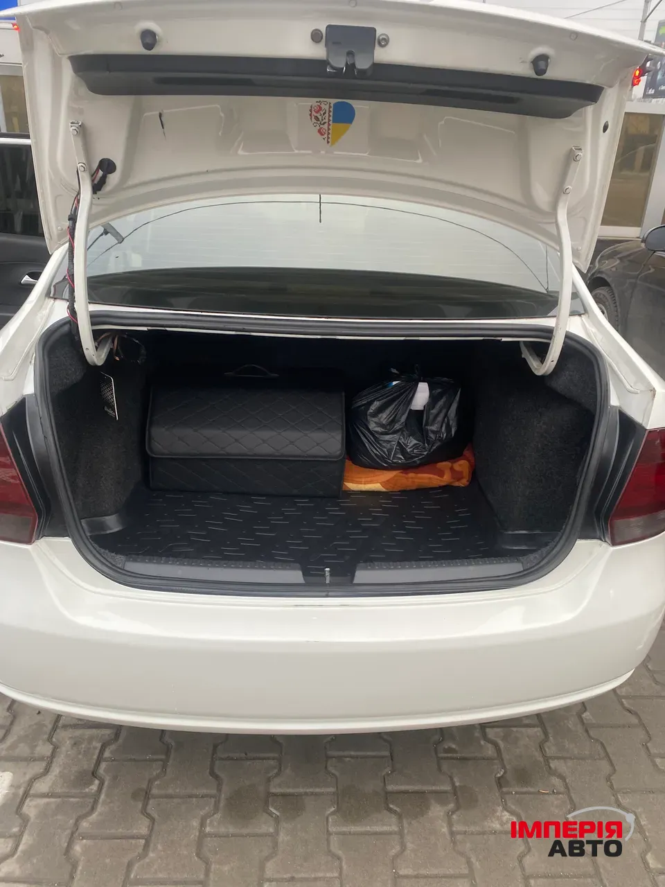 Volkswagen Polo - фото 11