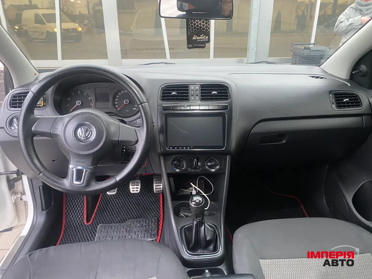 Volkswagen Polo - фото 12