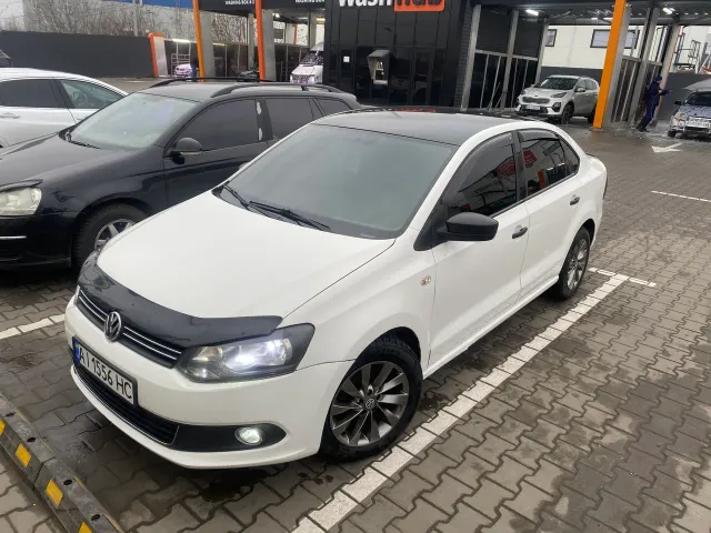 Volkswagen Polo - фото 1