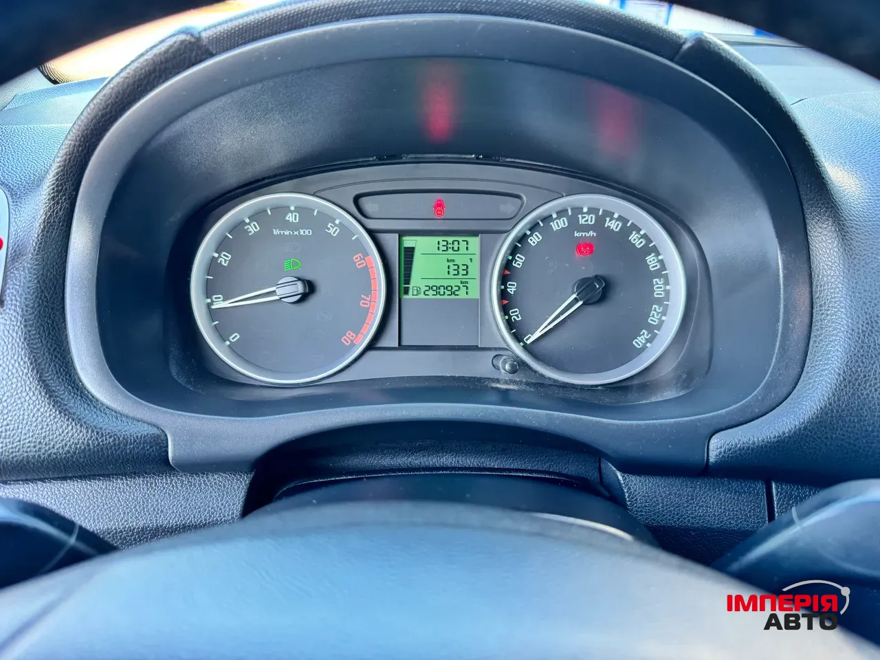 Skoda Fabia - фото 11