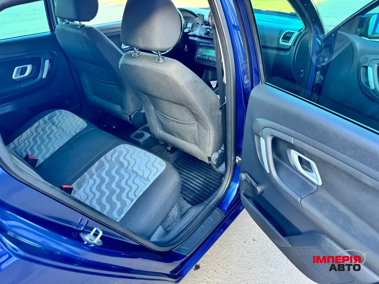 Skoda Fabia - фото 4