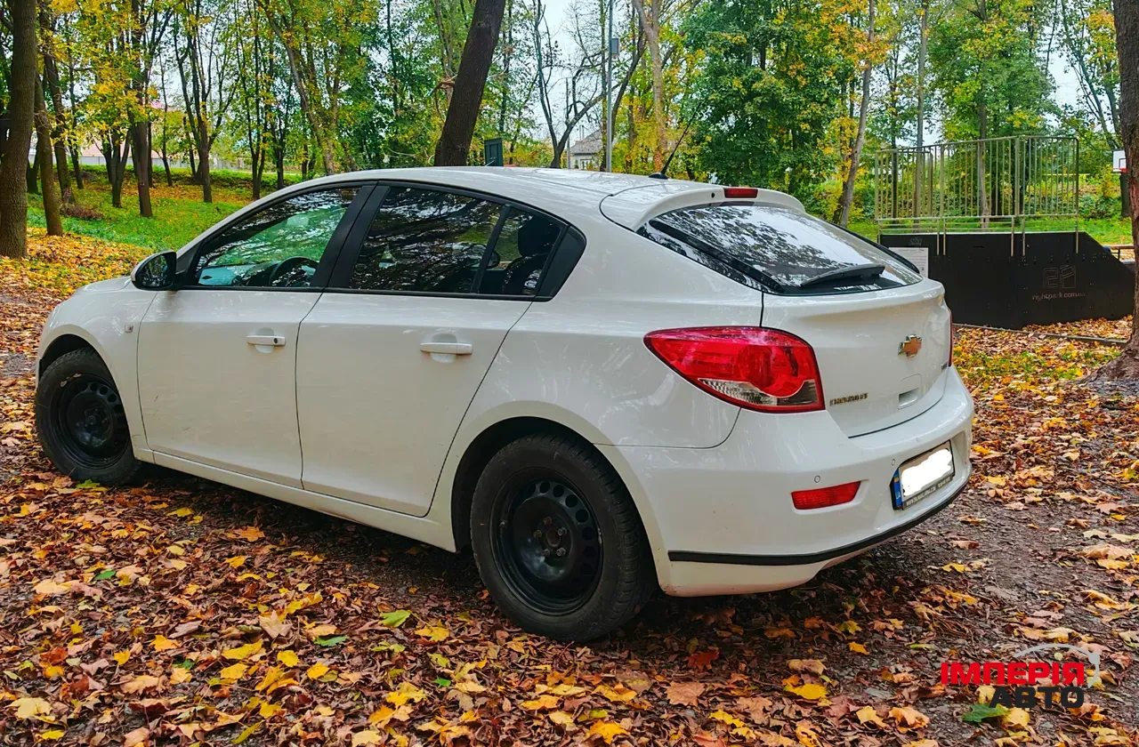 Chevrolet Cruze - фото 4
