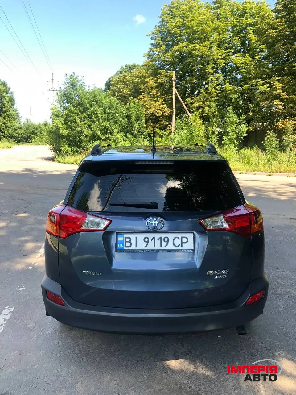 Toyota RAV4 - фото 7