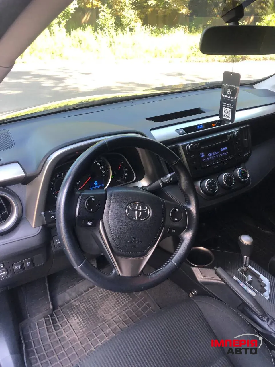 Toyota RAV4 - фото 9
