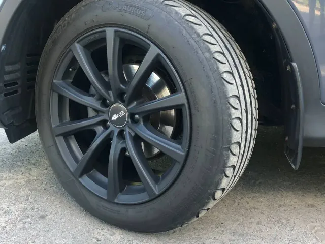 Toyota RAV4 - фото 5