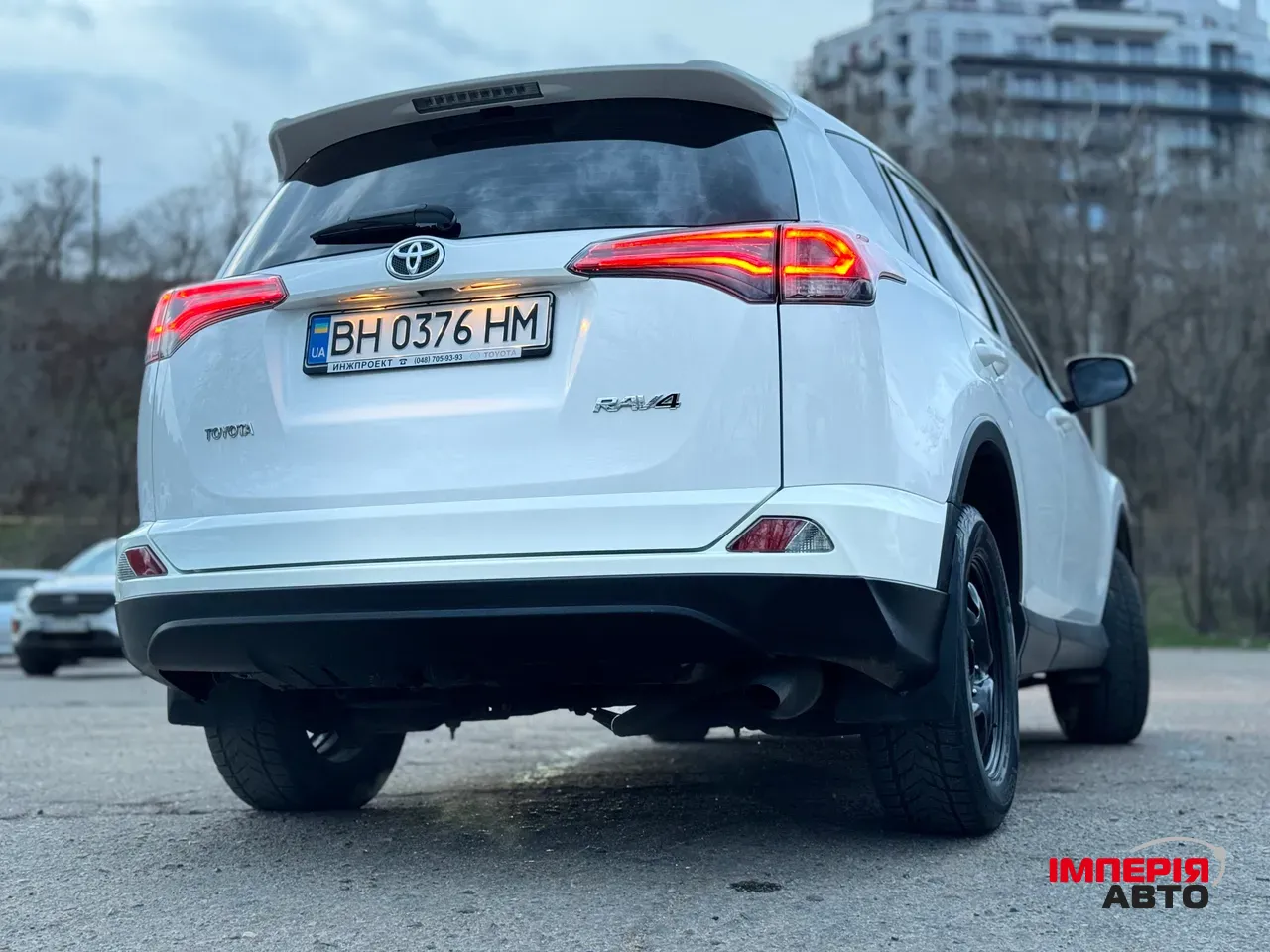 Toyota RAV4 - фото 12