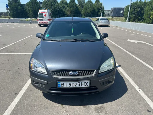 Ford Focus - фото 2