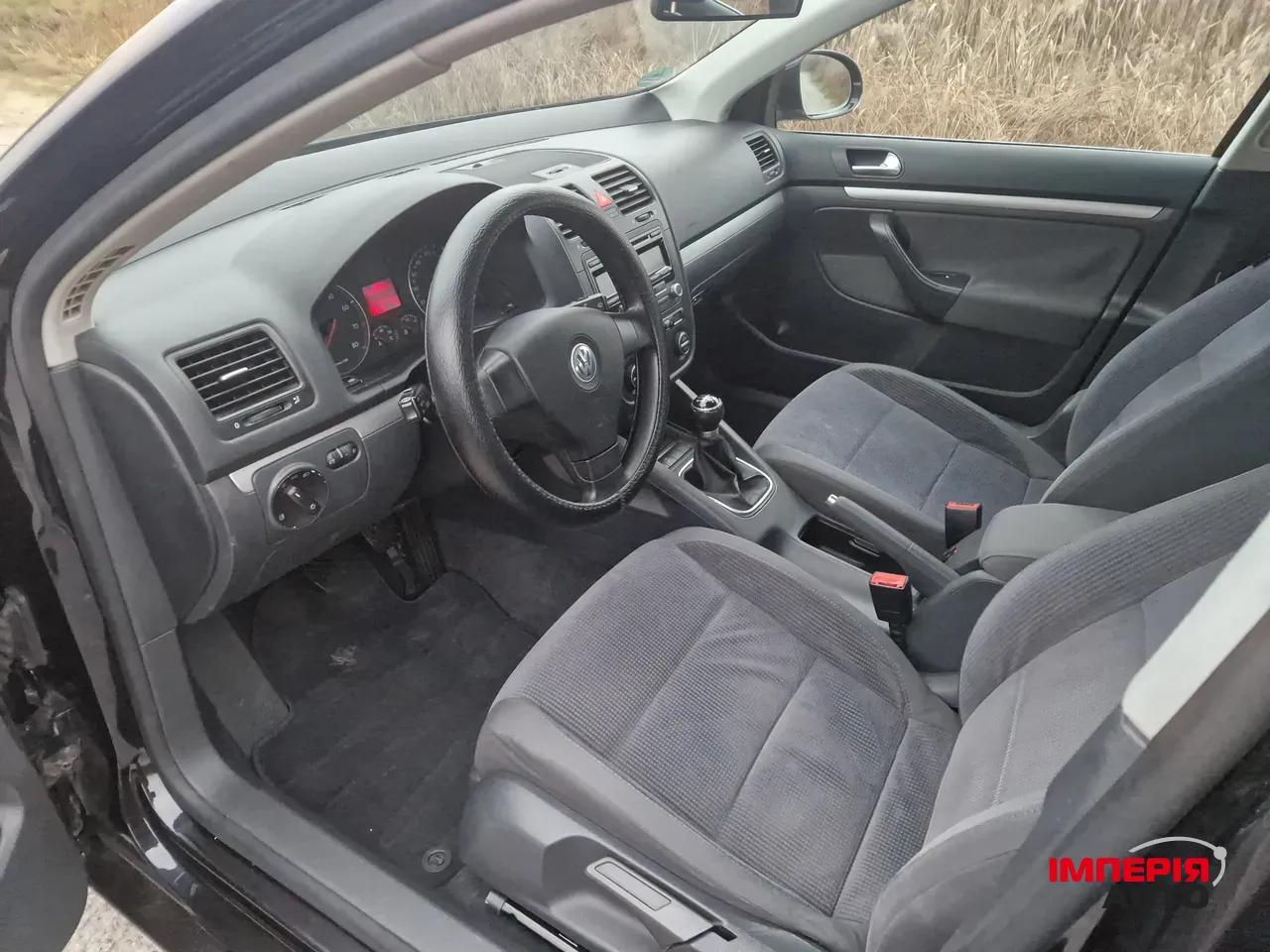 Volkswagen Jetta - фото 14