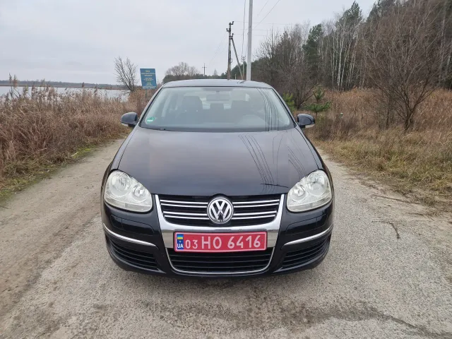 Volkswagen Jetta - фото 2