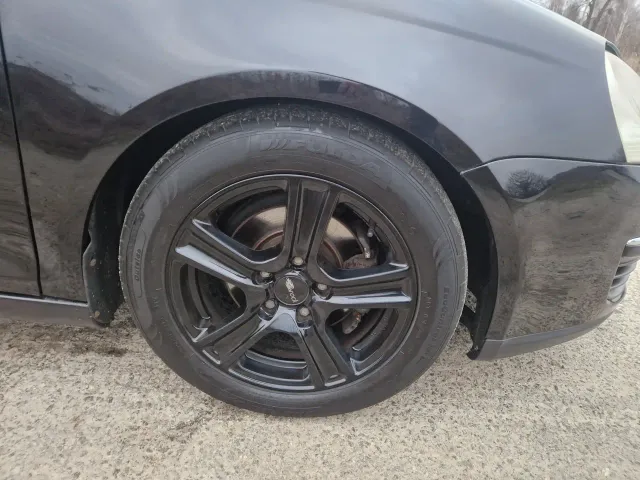 Volkswagen Jetta - фото 4