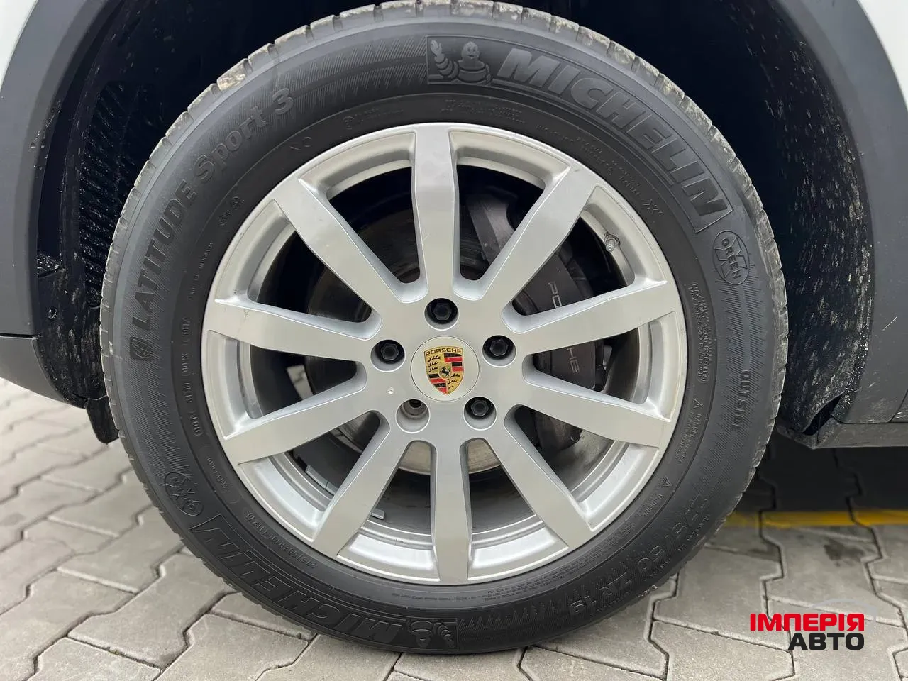 Porsche Cayenne - фото 8