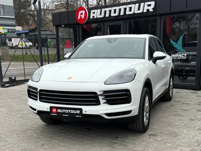 Porsche Cayenne - фото 1