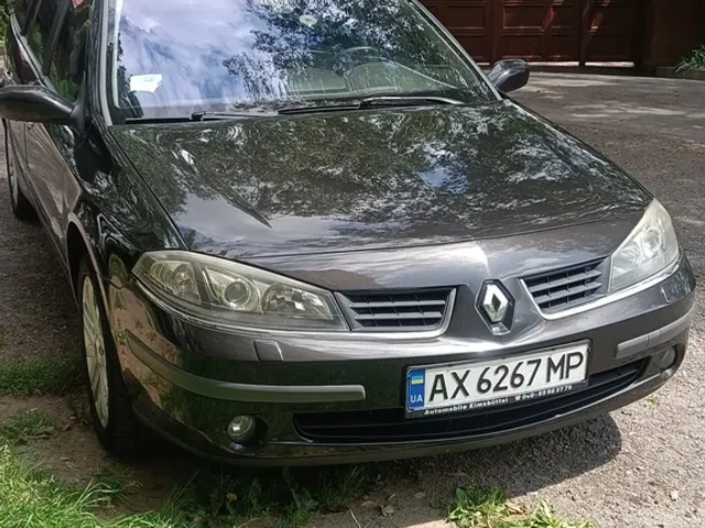Renault Laguna - фото 1