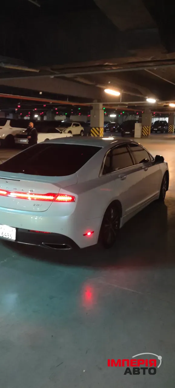 Lincoln MKZ - фото 2