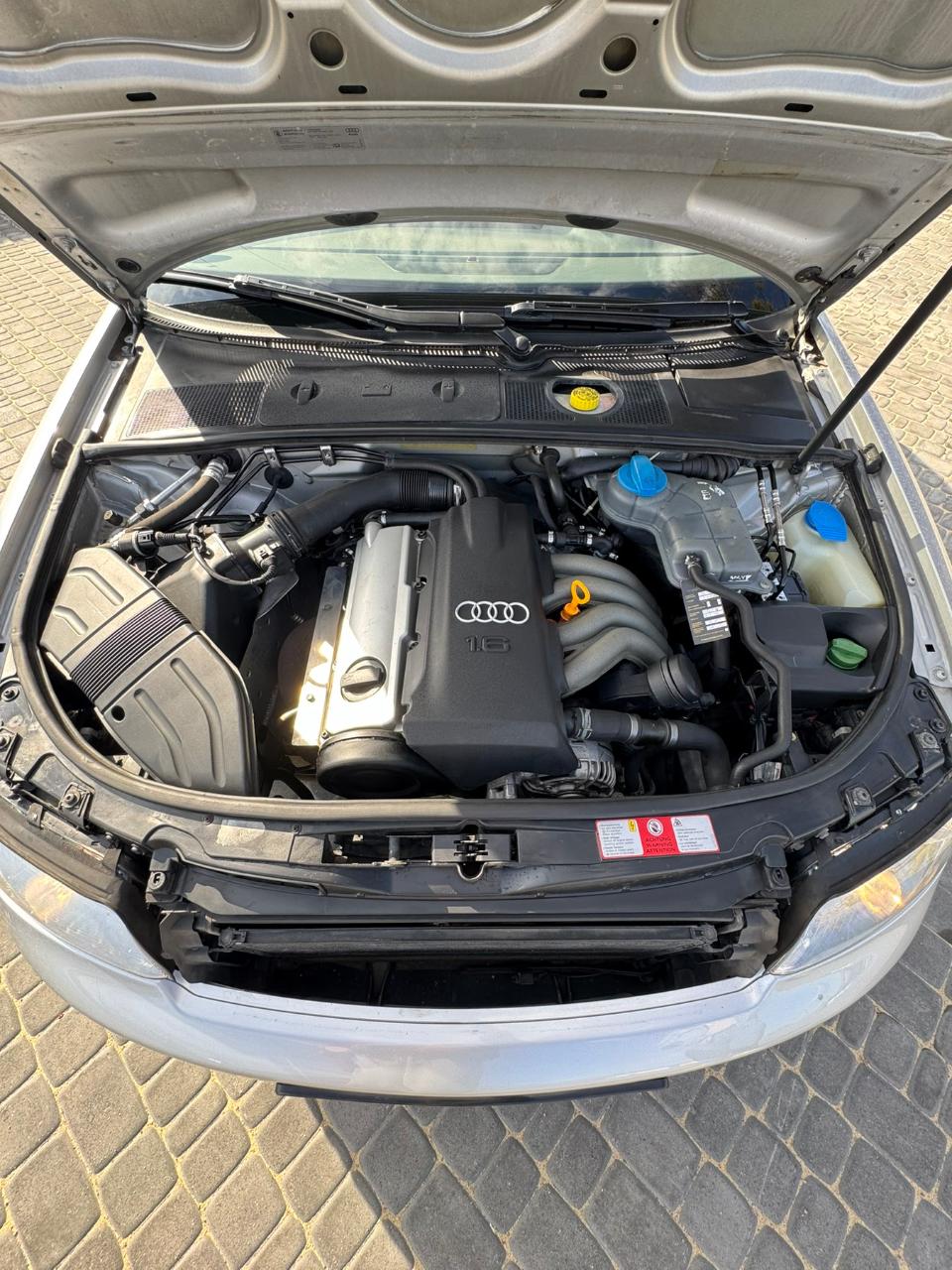 Audi A4 - фото 9