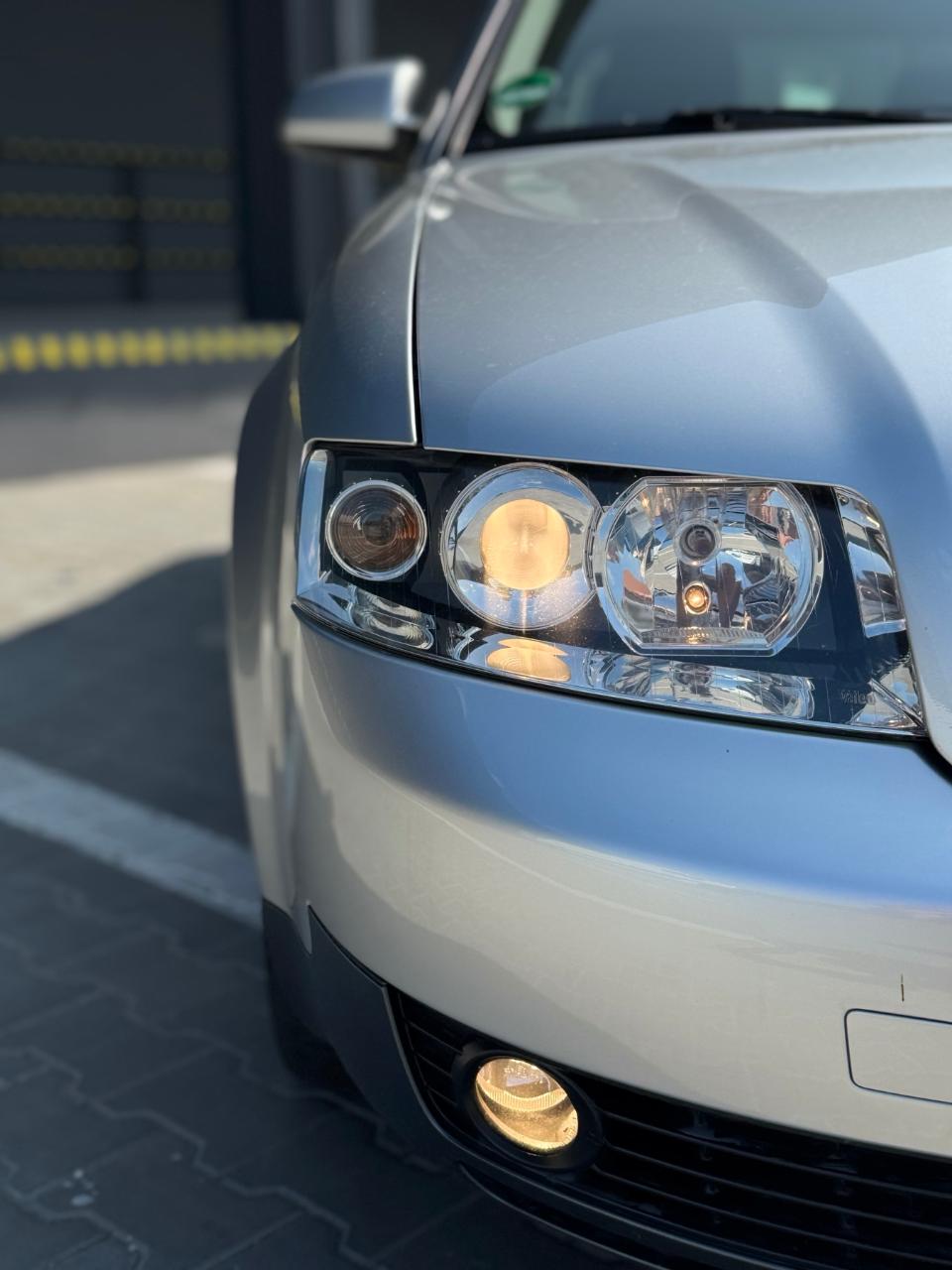 Audi A4 - фото 4