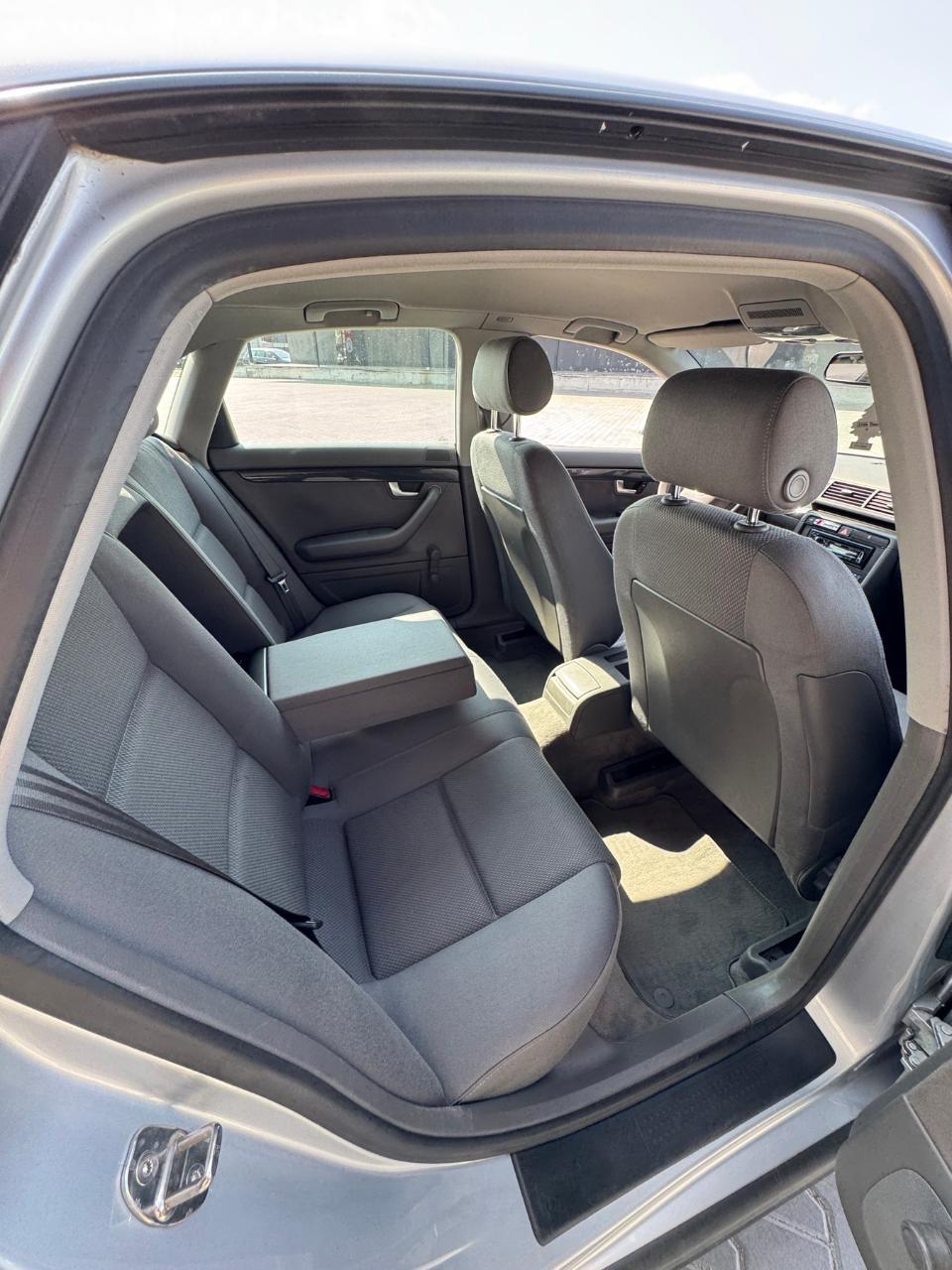 Audi A4 - фото 3