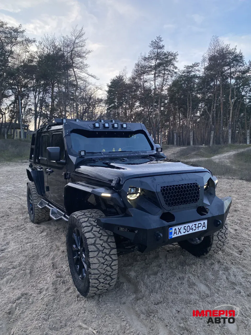 Jeep Wrangler - фото 10