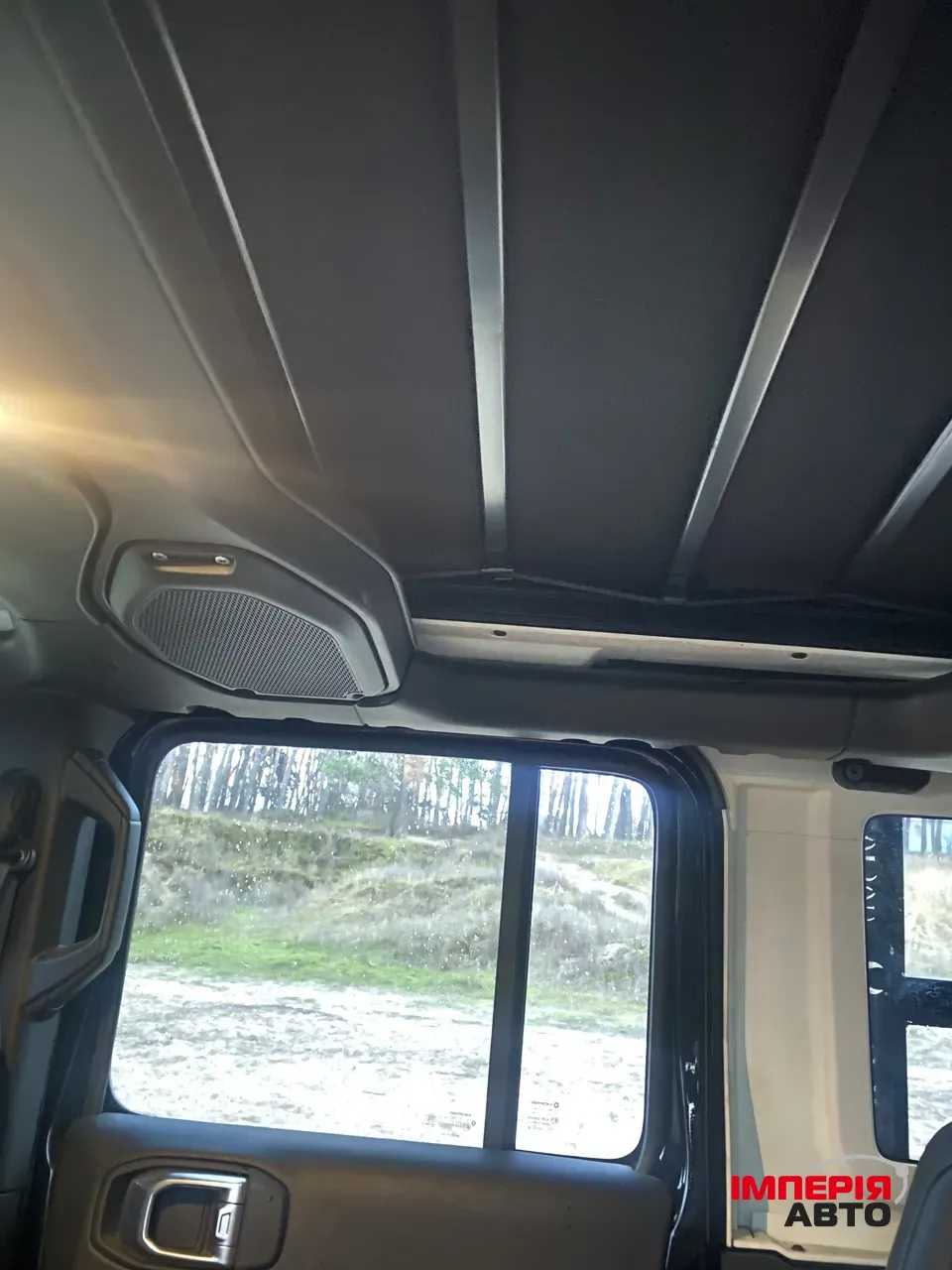 Jeep Wrangler - фото 19