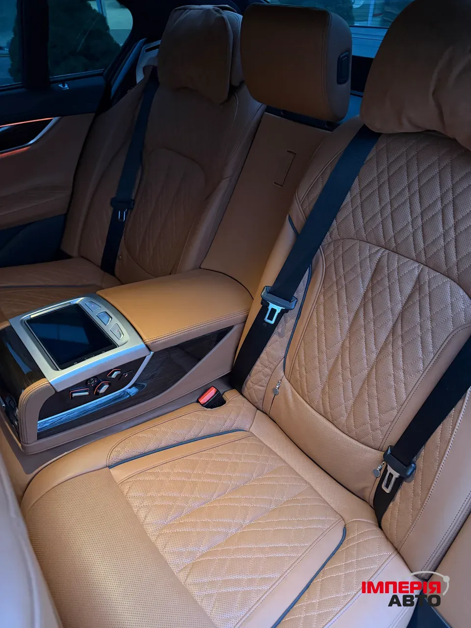 BMW 7 серії - фото 19