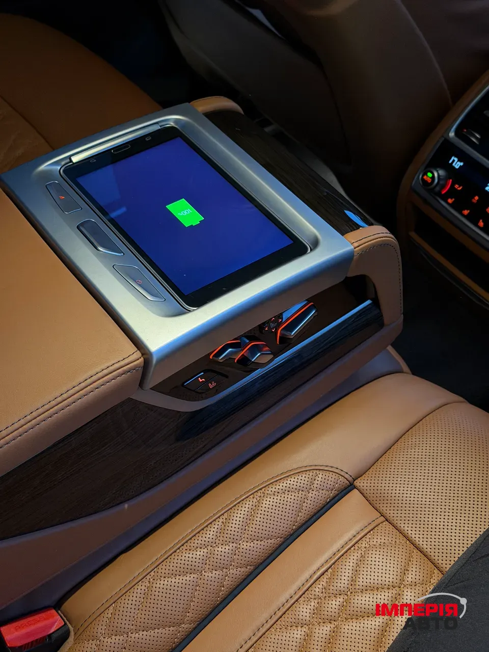 BMW 7 серії - фото 12