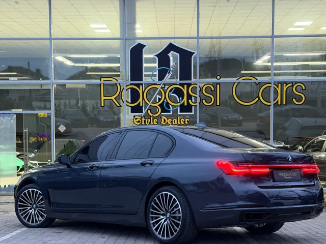 BMW 7 серії - фото 5