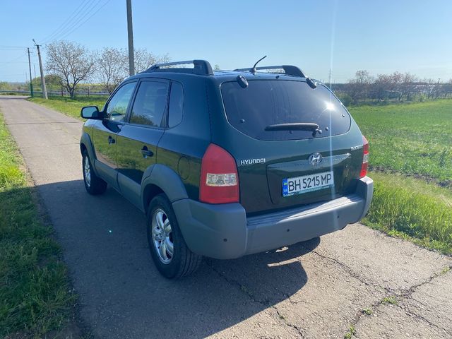 Hyundai Tucson - фото 1