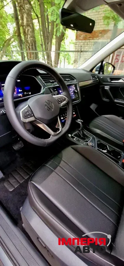 Volkswagen Tiguan - фото 14