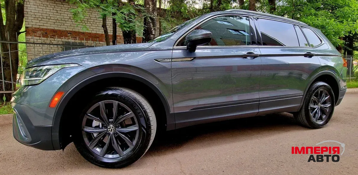 Volkswagen Tiguan - фото 5