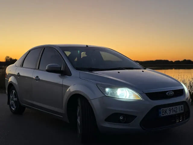 Ford Focus - фото 2