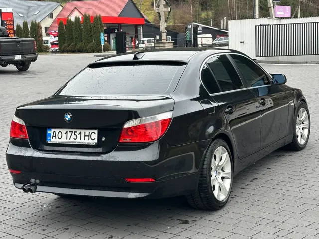 BMW 5 серії - фото 2